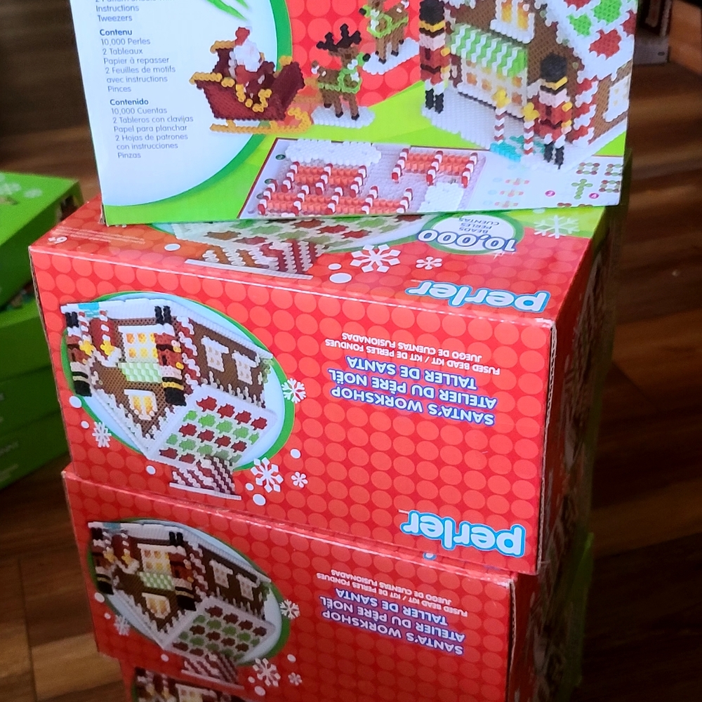 Perler Holiday Village Kid's Crafts, Pattern Sizes Vary, Multicolor 10006 each